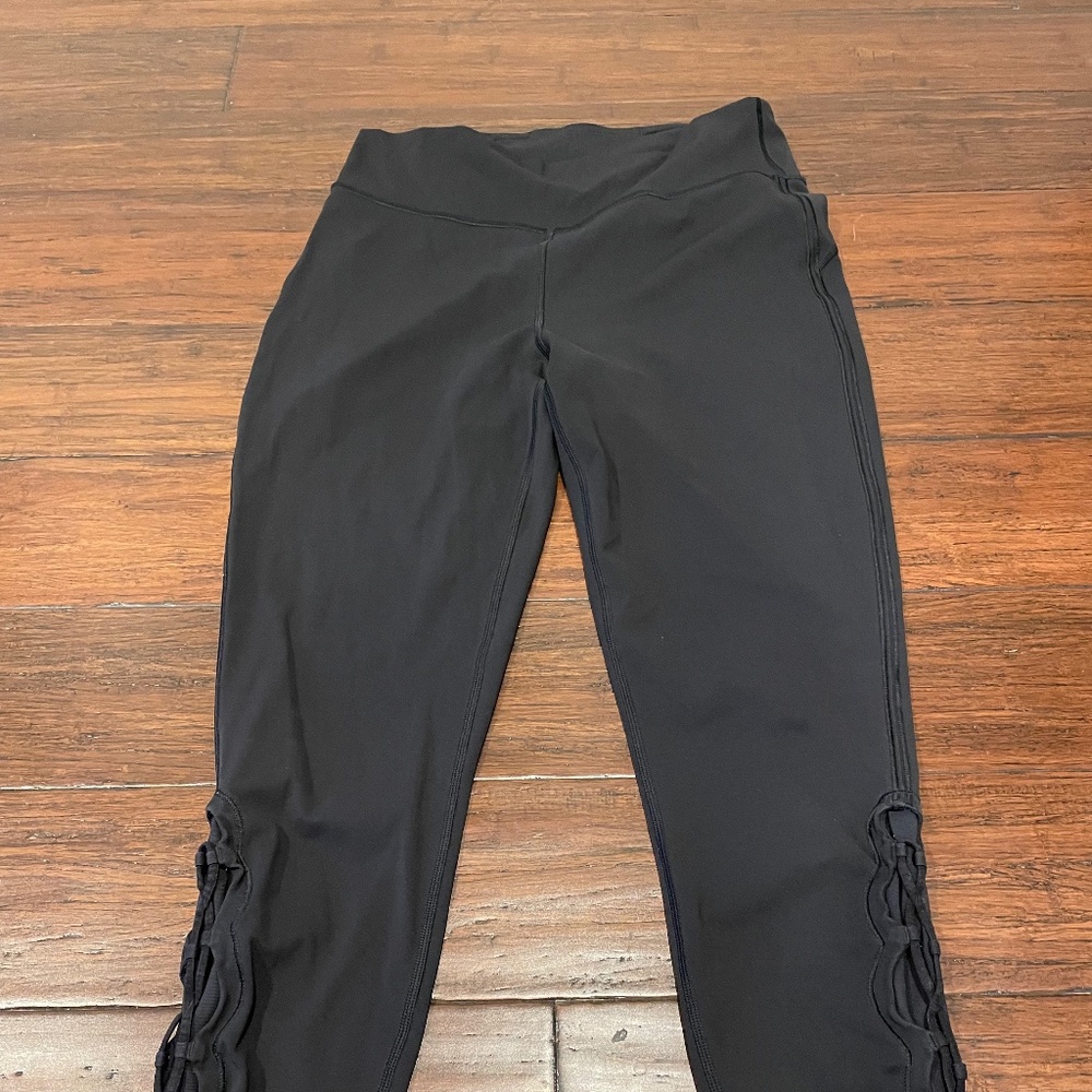 Like New: Lululemon Leggings sz 10